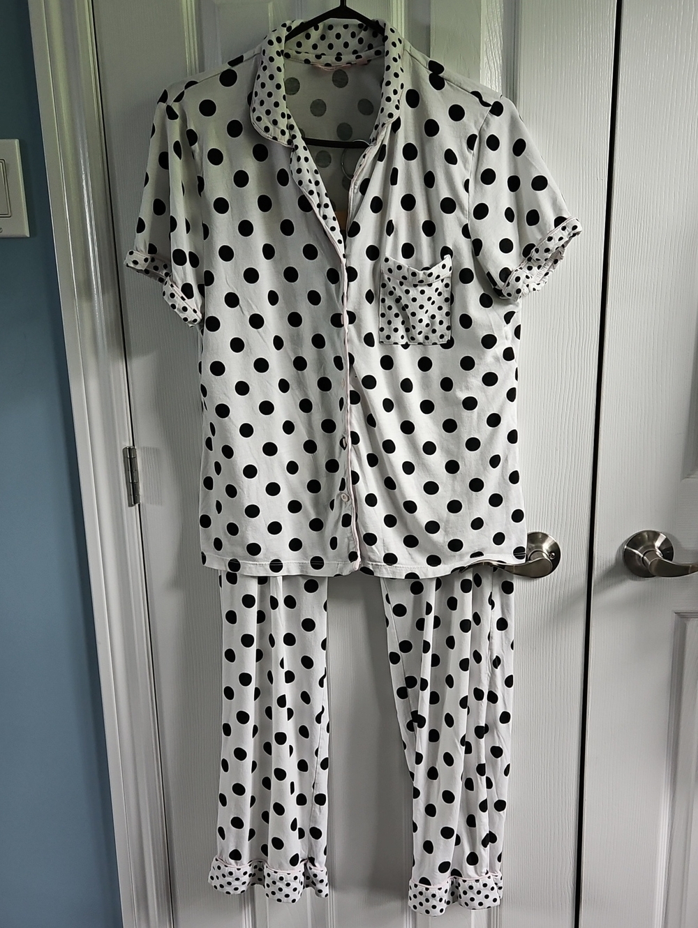 La Vie En Rose Pajamas Set Size Large White Color With Black Polka Dot